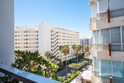 1 Bedroom Middle Floor Apartment in Marbella - Image 1