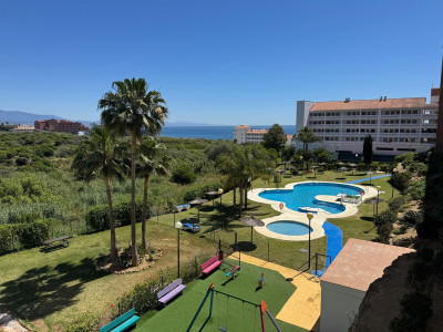 2 Bedroom Middle Floor Apartment in Manilva - Image 1