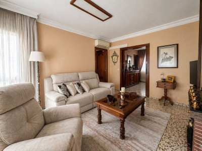 4 Bedroom Townhouse in San Pedro de Alcántara - Image 4