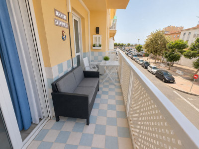 2 Bedroom Middle Floor Apartment in San Luis de Sabinillas - Image 5