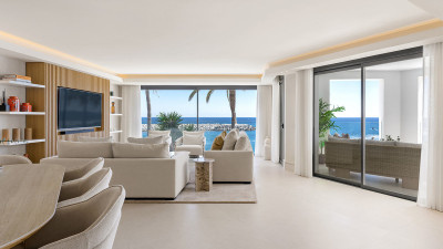 3 Bedroom Middle Floor Apartment in Puerto Banús - Image 3