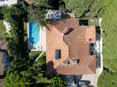 8 Bedroom Detached Villa in Marbesa - Image 4