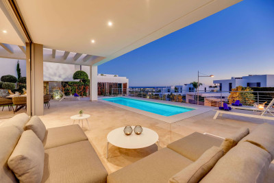 3 Bedroom Detached Villa in Cancelada - Image 4