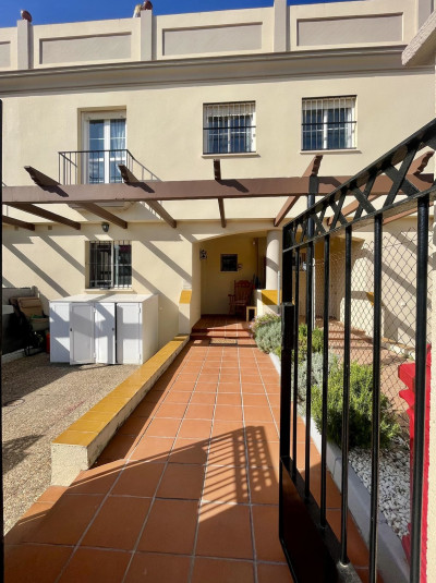 3 Bedroom Townhouse in La Duquesa