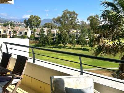2 Bedroom Middle Floor Apartment in Guadalmina Alta - Image 2