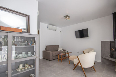 2 Bedroom Bungalow in Costabella - Image 3