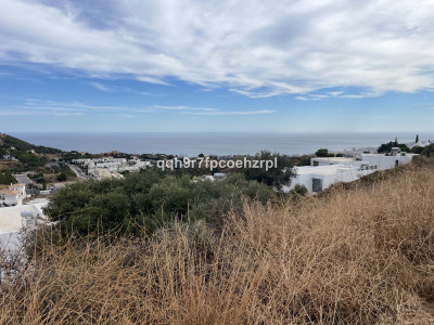 5 Bedroom Residential Plot in Mijas - Image 2