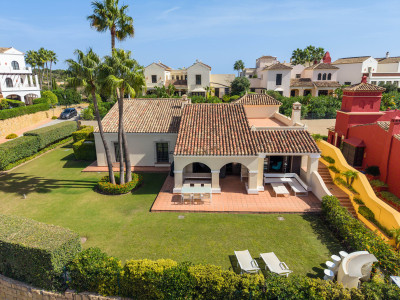 6 Bedroom Detached Villa in Sotogrande - Image 1