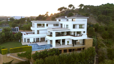12 Bedroom Detached Villa in Benahavís