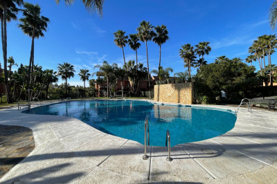 2 Bedroom Middle Floor Apartment in Casares Playa - Image 1