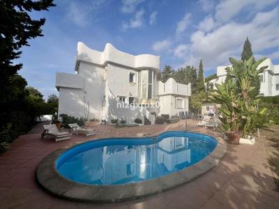 3 Bedroom Detached Villa in Reserva de Marbella - Image 1