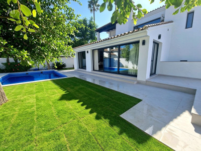 5 Bedroom Detached Villa in Marbella