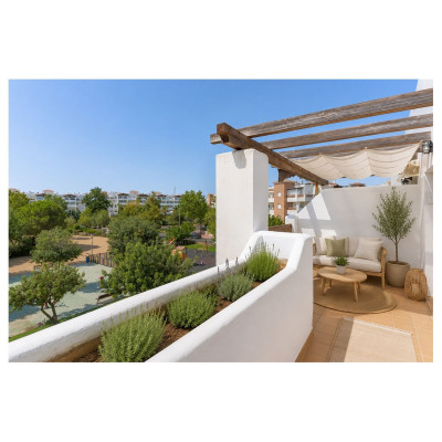 2 Bedroom Middle Floor Apartment in Benalmadena Pueblo - Image 3