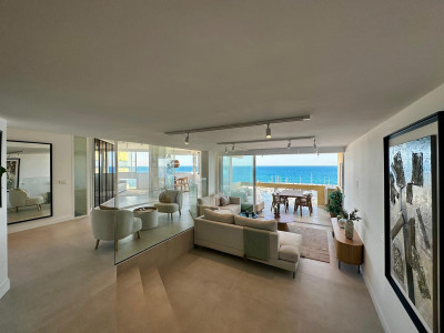 3 Bedroom Middle Floor Apartment in Marbella - Image 2