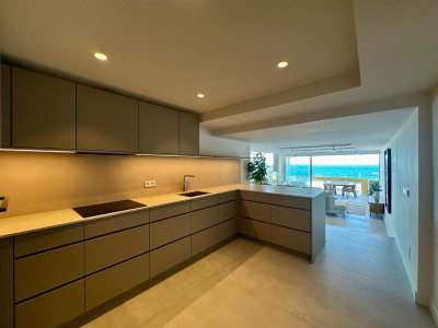 3 Bedroom Middle Floor Apartment in Marbella - Image 4
