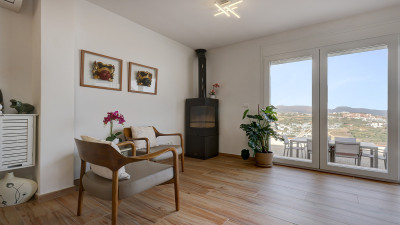 2 Bedroom Semi-Detached House in Manilva - Image 3