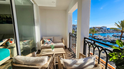 2 Bedroom Middle Floor Apartment in La Duquesa - Image 2