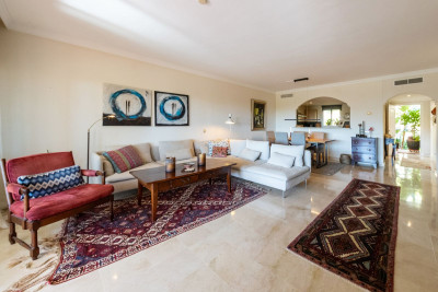 2 Bedroom Middle Floor Apartment in Atalaya - Image 3