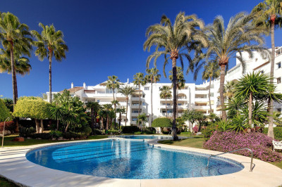 3 Bedroom Middle Floor Apartment in Atalaya - Image 1