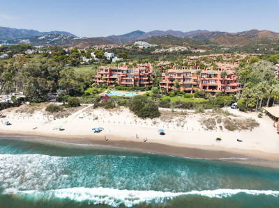 2 Bedroom Penthouse in Marbella - Image 3