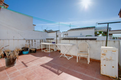 4 Bedroom Townhouse in Estepona - Image 1