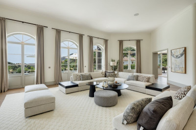5 Bedroom Detached Villa in La Zagaleta - Image 4