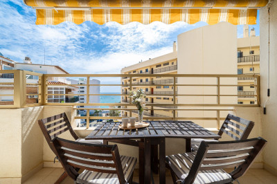 3 Bedroom Middle Floor Apartment in Benalmadena Costa - Image 5