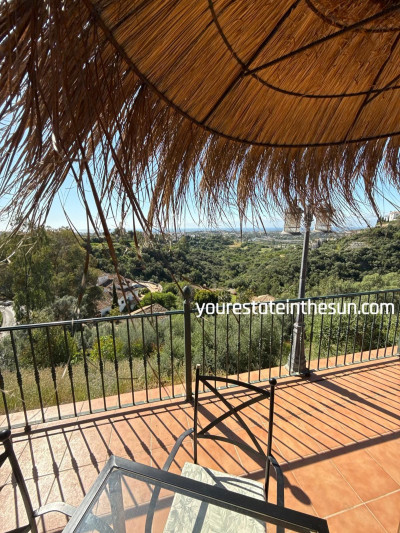4 Bedroom Detached Villa in Benahavís - Image 4