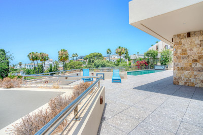5 Bedroom Detached Villa in Elviria - Image 5