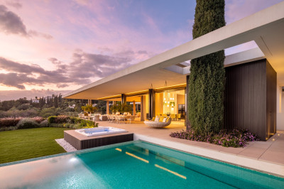 6 Bedroom Detached Villa in La Quinta - Image 2