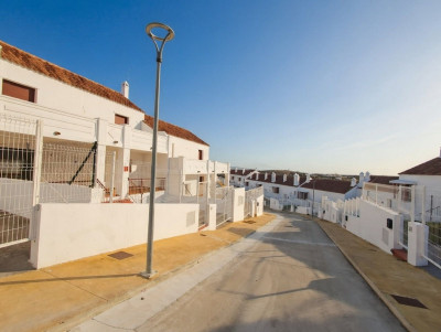 3 Bedroom Townhouse in Doña Julia - Image 3