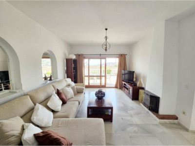 3 Bedroom Townhouse in La Duquesa - Image 4