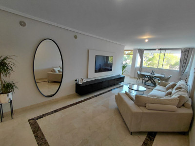 2 Bedroom Middle Floor Apartment in Nagüeles - Image 1