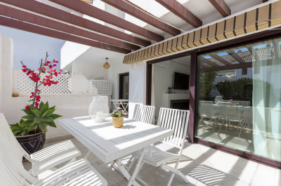 3 Bedroom Ground Floor Apartment in Nueva Andalucía - Image 4