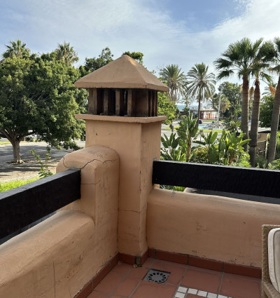 2 Bedroom Middle Floor Apartment in San Pedro de Alcántara - Image 3