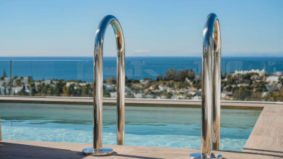 6 Bedroom Semi-Detached House in Marbella - Image 3