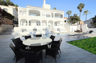 6 Bedroom Detached Villa in Benalmadena