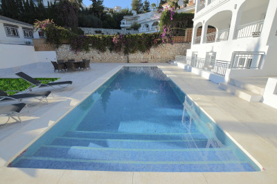 6 Bedroom Detached Villa in Benalmadena - Image 2