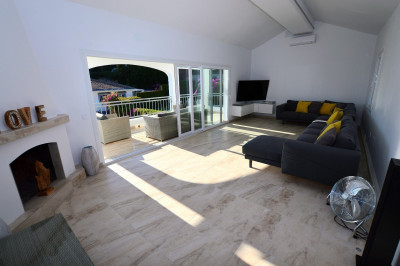 6 Bedroom Detached Villa in Benalmadena - Image 3