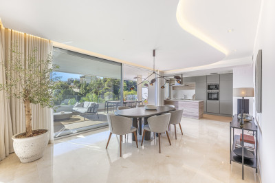 3 Bedroom Penthouse Duplex in Benahavís - Image 3