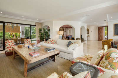 4 Bedroom Detached Villa in Benahavís - Image 5