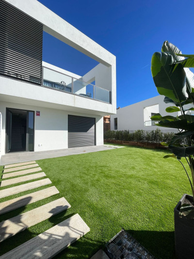 3 Bedroom Semi-Detached House in Riviera del Sol - Image 3