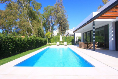 4 Bedroom Detached Villa in Atalaya - Image 3