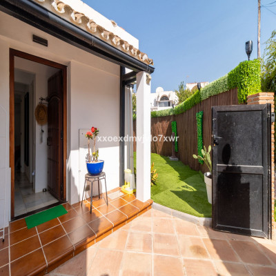 3 Bedroom Semi-Detached House in Estepona - Image 1