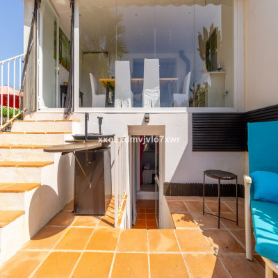 3 Bedroom Semi-Detached House in Estepona - Image 4