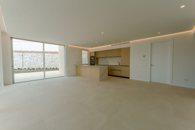 3 Bedroom Ground Floor Apartment in Ojén - Image 3