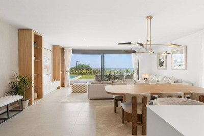 3 Bedroom Ground Floor Apartment in Selwo - Image 4