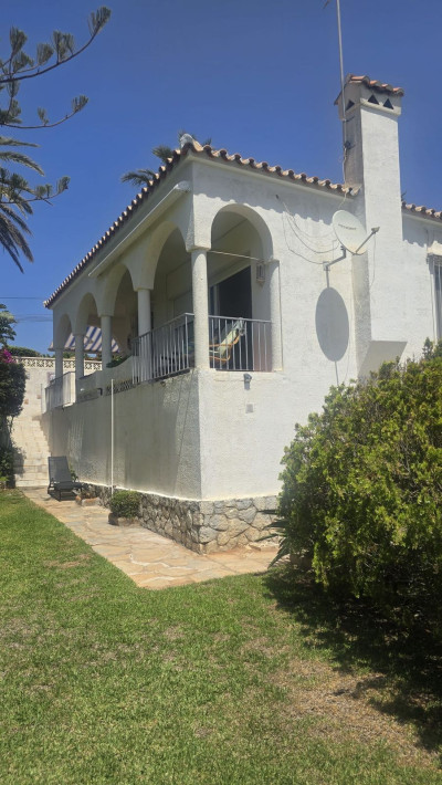 2 Bedroom Detached Villa in Marbesa - Image 2