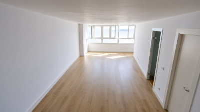 2 Bedroom Middle Floor Apartment in Torreguadiaro - Image 4