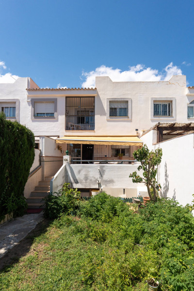 3 Bedroom Townhouse in Nueva Andalucía - Image 2